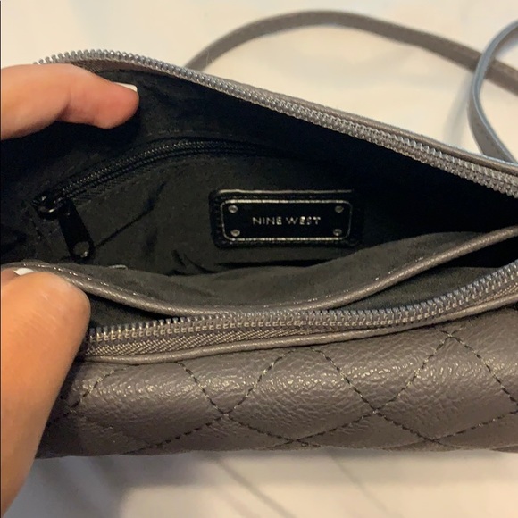 Nine west grey mini crossbody - Picture 4 of 4